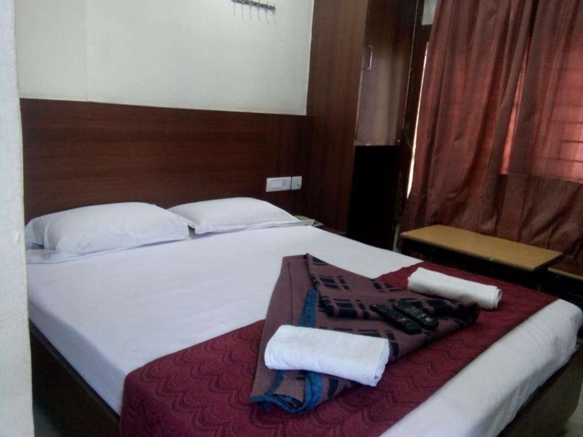 Hotel Dewans Residency Mysuru Zewnętrze zdjęcie